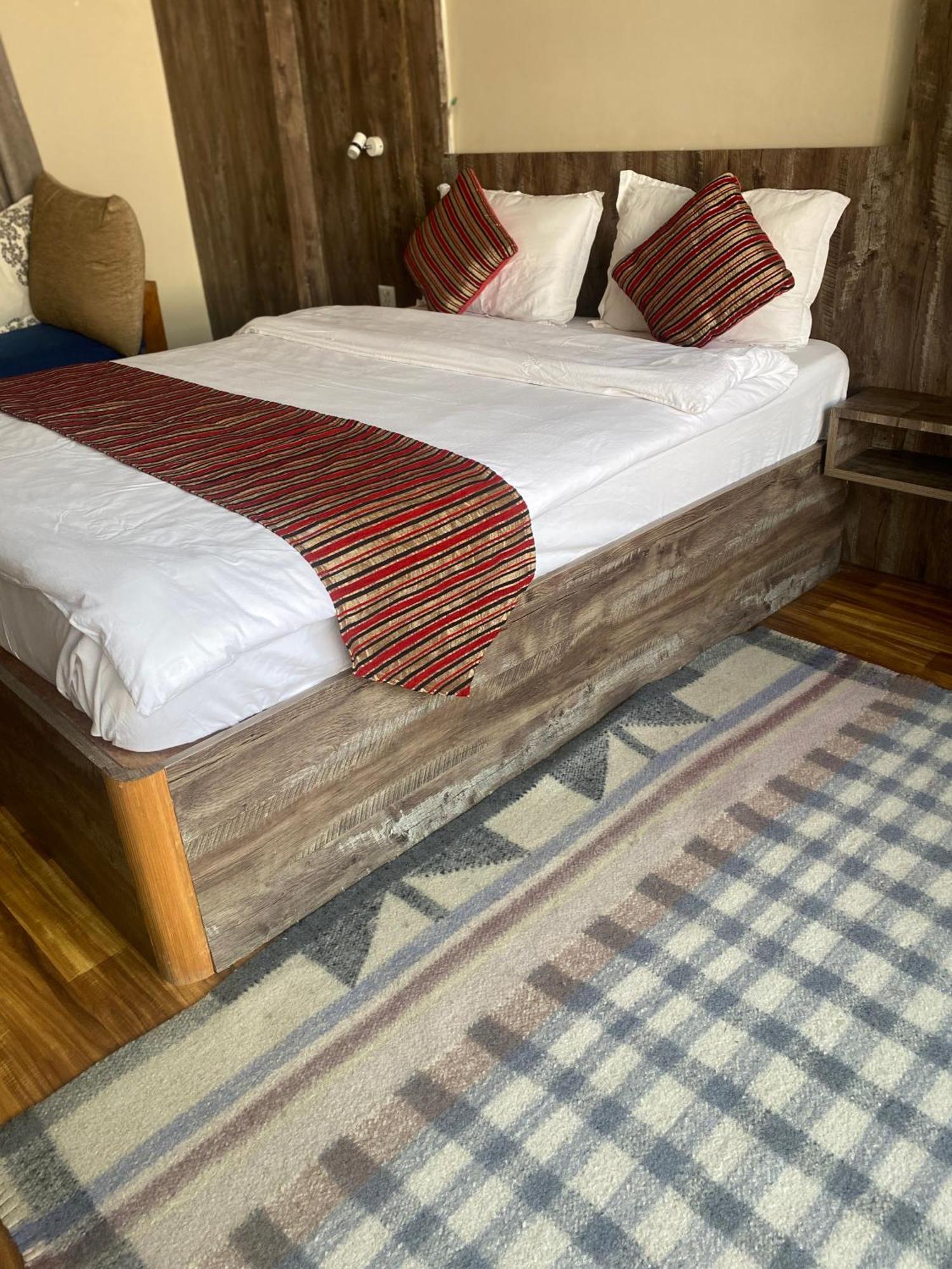 Mums Homestay & Studio Apartments Катманду Екстер'єр фото