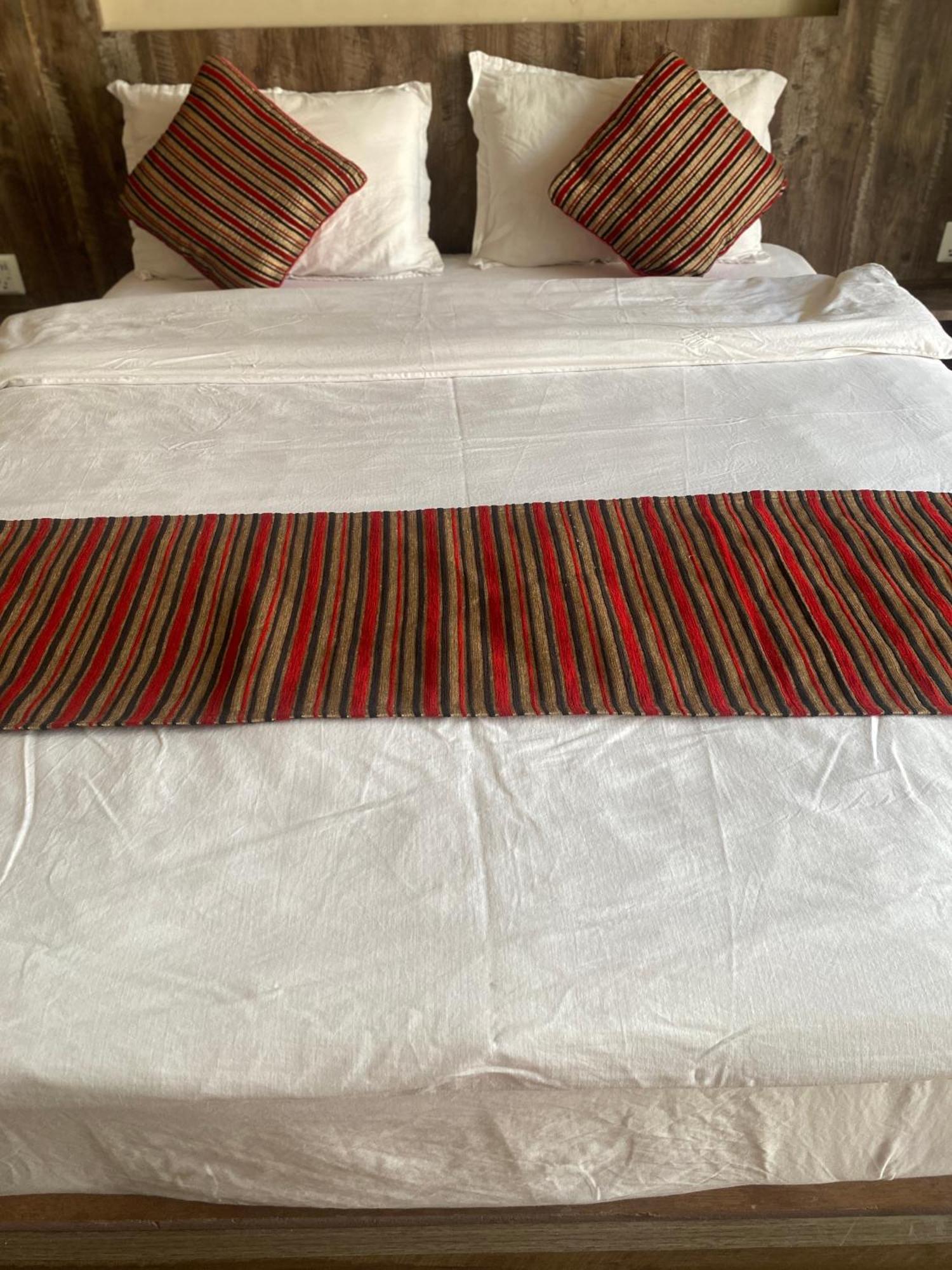 Mums Homestay & Studio Apartments Катманду Екстер'єр фото
