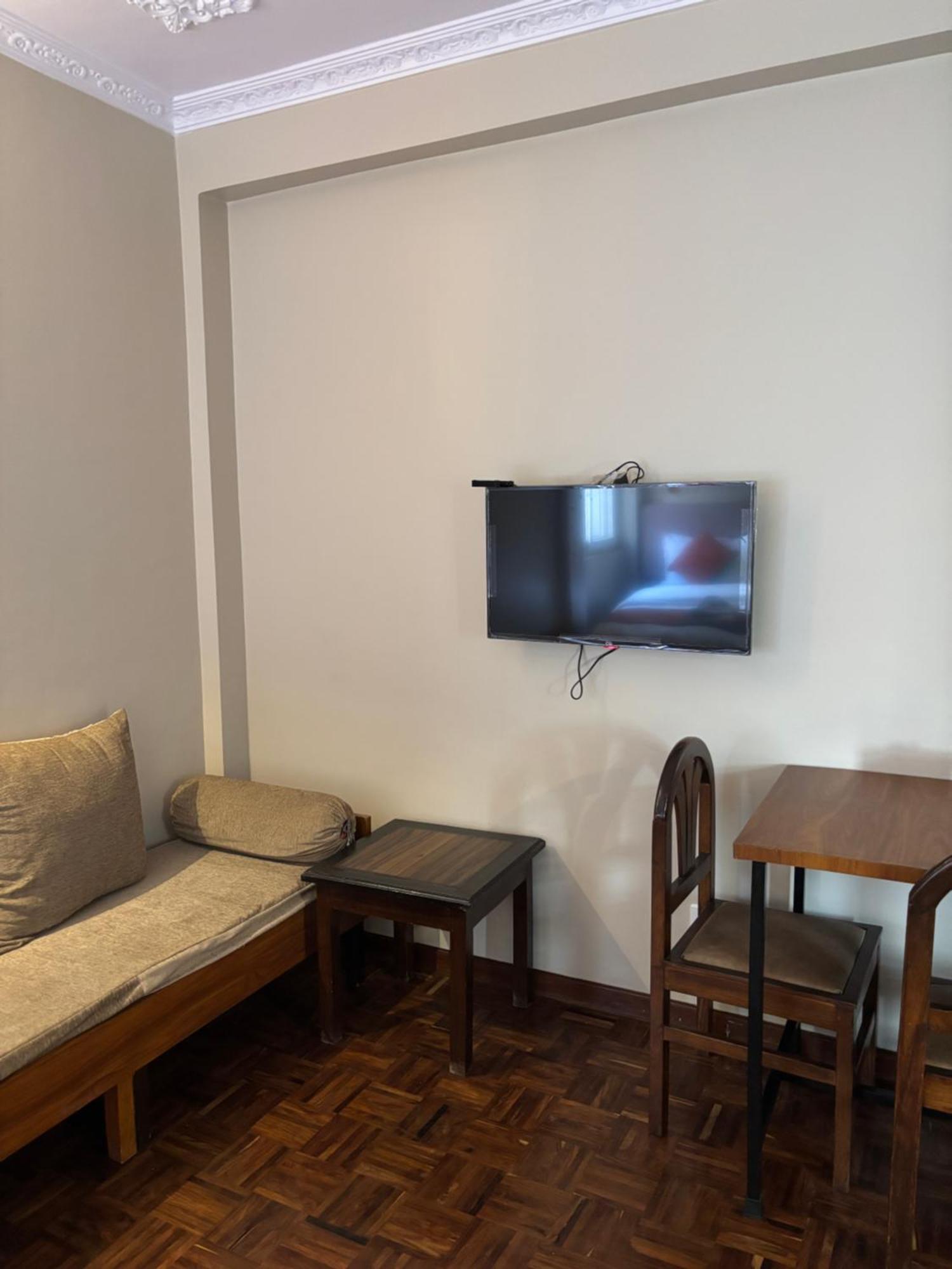 Mums Homestay & Studio Apartments Катманду Екстер'єр фото
