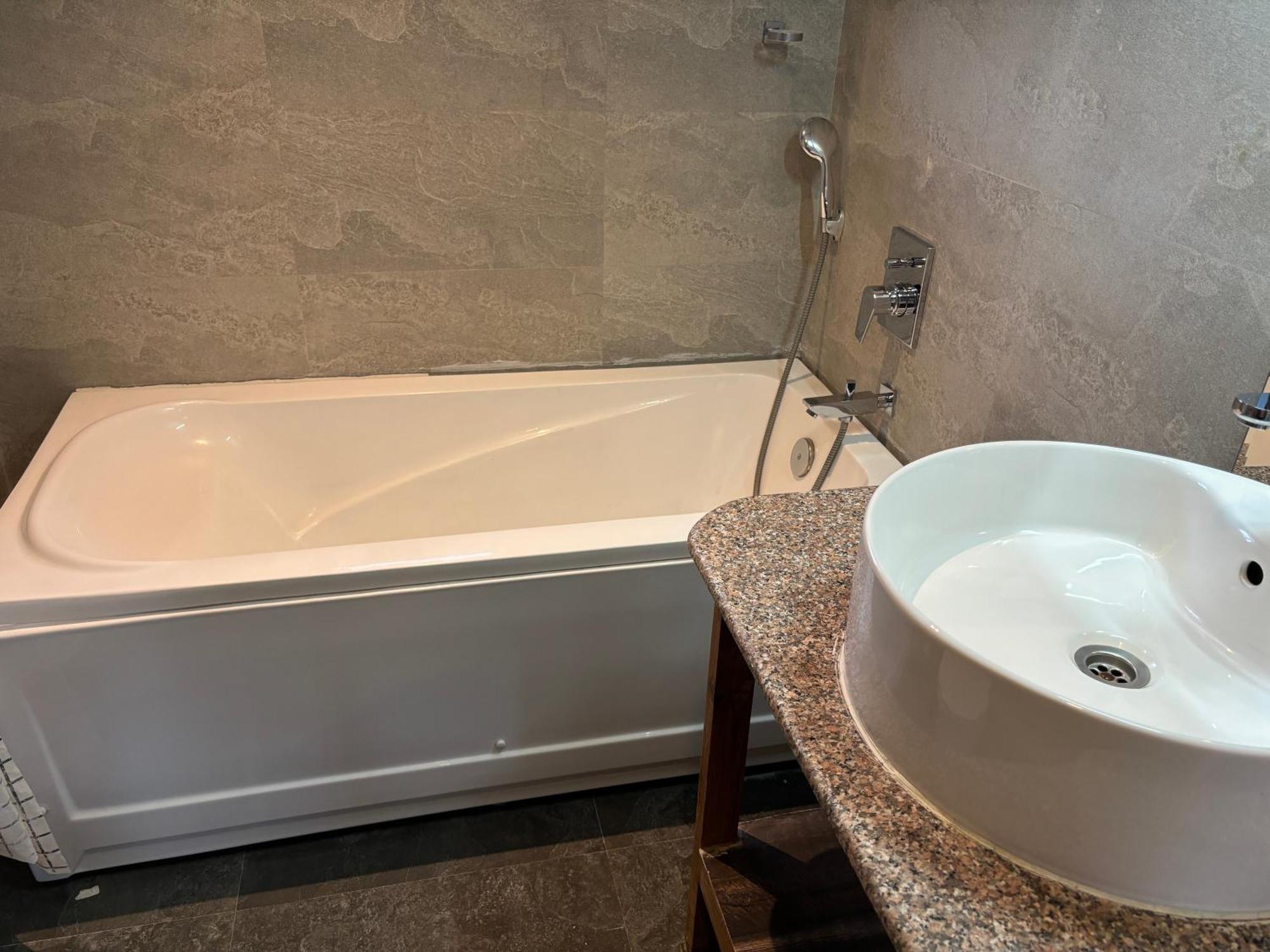 Mums Homestay & Studio Apartments Катманду Екстер'єр фото